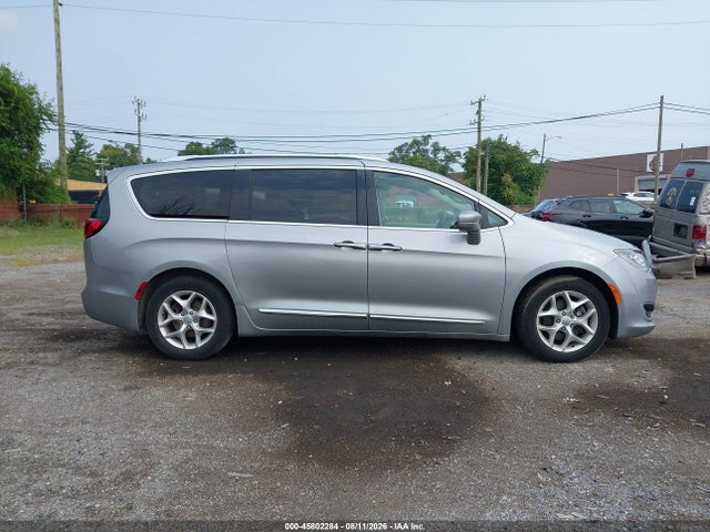 Продаж на аукціоні авто 2018 Chrysler Pacifica Touring L Plus, vin: 2C4RC1EG9JR188583, номер лоту: 45802284