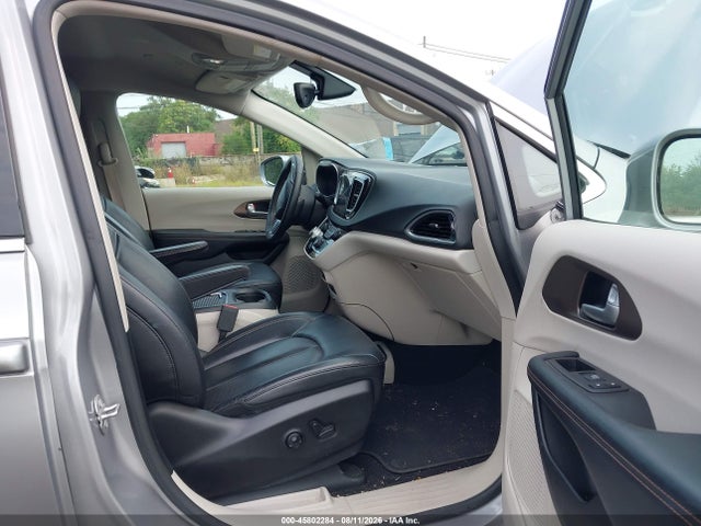 Продаж на аукціоні авто 2018 Chrysler Pacifica Touring L Plus, vin: 2C4RC1EG9JR188583, номер лоту: 45802284