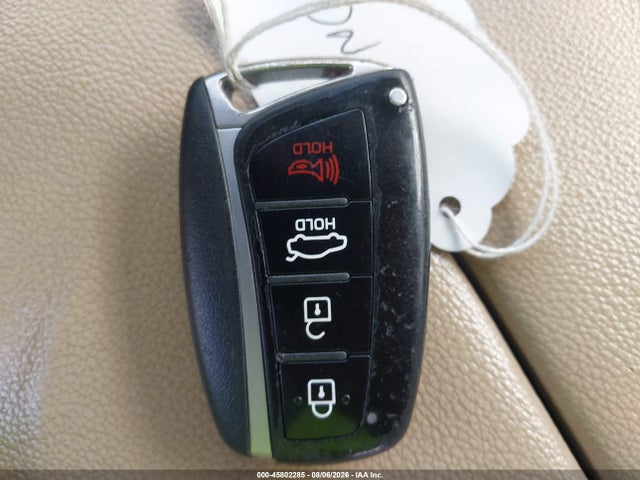 Продажа на аукционе авто 2016 Hyundai Genesis 3.8, vin: KMHGN4JE1GU120521, номер лота: 45802285
