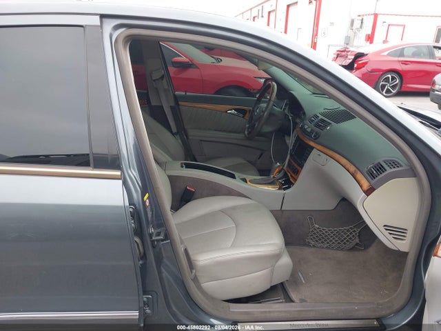 Продажа на аукционе авто 2007 Mercedes-benz E 550, vin: WDBUF72X97B018920, номер лота: 45802292
