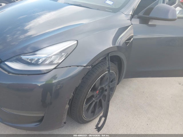 Продаж на аукціоні авто 2022 Tesla Model Y Long Range Dual Motor All-wheel Drive, vin: 7SAYGDEE2NA006269, номер лоту: 45802321