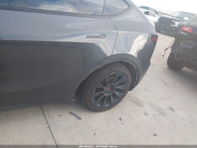 Продаж на аукціоні авто 2022 Tesla Model Y Long Range Dual Motor All-wheel Drive, vin: 7SAYGDEE2NA006269, номер лоту: 45802321