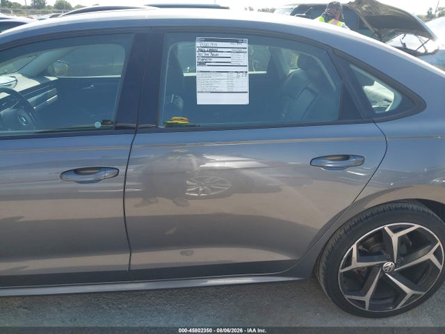Продаж на аукціоні авто 2020 Volkswagen Passat 2.0t R-line, vin: 1VWMA7A38LC017421, номер лоту: 45802350