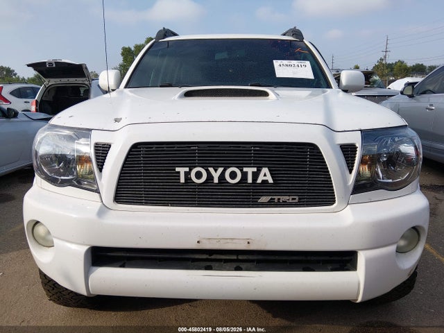 2011 Toyota Tacoma Base V6 მანქანა იყიდება აუქციონზე, vin: 3TMMU4FN3BM028598, აუქციონის ნომერი: 45802419