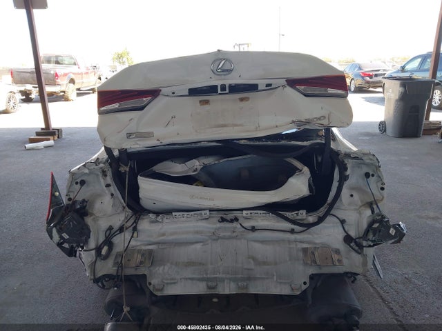Lexus IS 300 2020 JTHGA1D22L5105920 Image 6