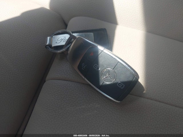 W1N9M0KB1PN055220 Mercedes-Benz Eqb 300 Suv 4matic