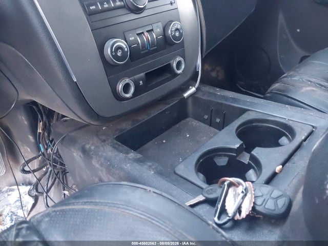 45802563 :رقم المزاد ، 1GNUKAE08AR274772 vin ، 2010 Chevrolet Tahoe Special Services مزاد بيع