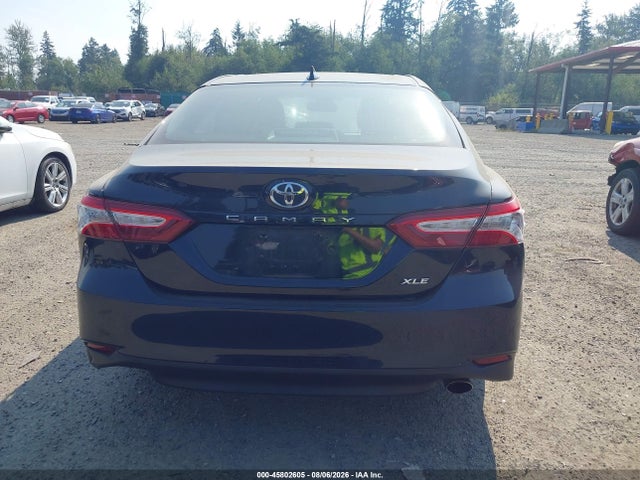 45802605 :رقم المزاد ، 4T1B11HK2KU740660 vin ، 2019 Toyota Camry Xle مزاد بيع