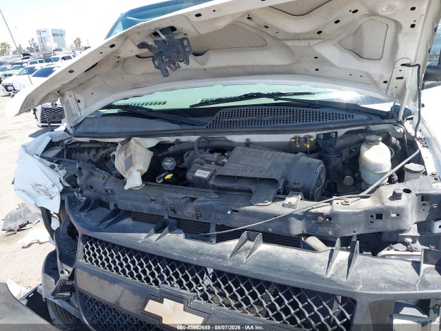 Chevrolet Express 2500 Work Van 2015 1GCWGGCG3F1220632 Image 10