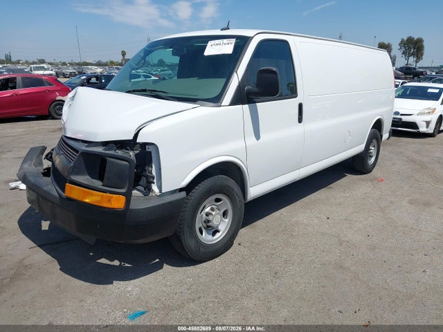 Chevrolet Express 2500 Work Van 2015 1GCWGGCG3F1220632 Image 2