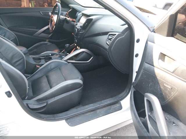 KMHTC6AE5GU302111 Hyundai Veloster Turbo