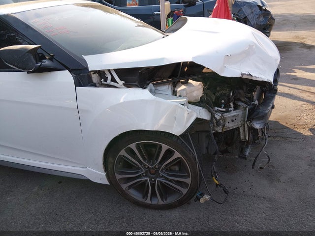 KMHTC6AE5GU302111 Hyundai Veloster Turbo