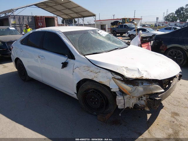 2015 4T4BF1FK1FR471034 main image