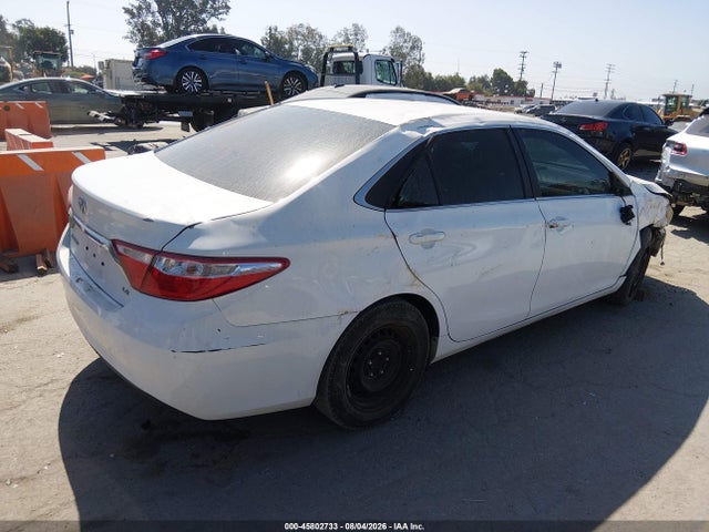 Toyota CAMRY LE 2015 4T4BF1FK1FR471034 Image 4