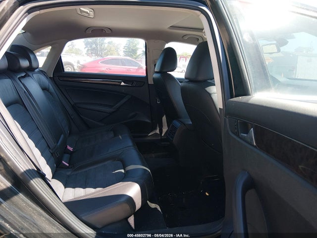 2014 Volkswagen Passat 1.8t Sel Premium მანქანა იყიდება აუქციონზე, vin: 1VWCT7A39EC053398, აუქციონის ნომერი: 45802796