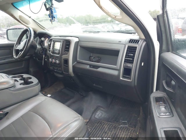 45802900 :رقم المزاد ، 3C6TR4CT6HG623993 vin ، 2017 Ram 2500 Tradesman  4x2 6'4 Box مزاد بيع