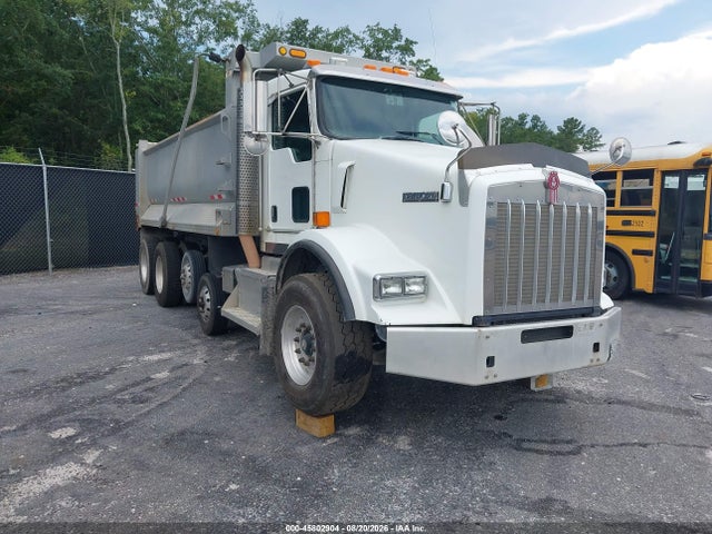 2015 Kenworth Construction T800 მანქანა იყიდება აუქციონზე, vin: 1NKDX4TX2FJ440221, აუქციონის ნომერი: 45802904