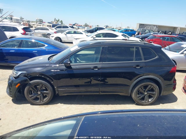 2024 Volkswagen Tiguan 2.0t Se R-line Black მანქანა იყიდება აუქციონზე, vin: 3VVCB7AX1RM003044, აუქციონის ნომერი: 45802971