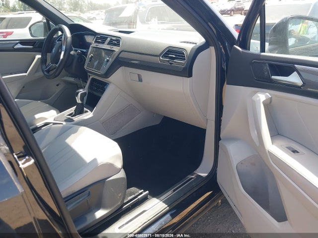 2024 Volkswagen Tiguan 2.0t Se R-line Black მანქანა იყიდება აუქციონზე, vin: 3VVCB7AX1RM003044, აუქციონის ნომერი: 45802971