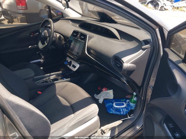 Toyota Prius Two 2017 JTDKBRFU1H3057528 Image 5