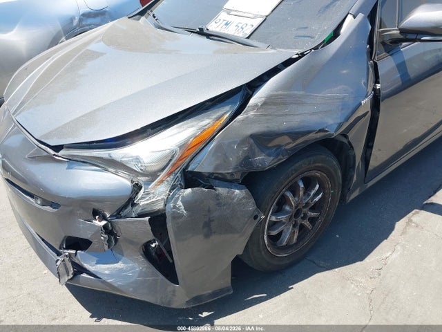 Toyota Prius Two 2017 JTDKBRFU1H3057528 Image 6