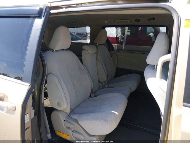 Aukcja sprzedaży 2011 Toyota Sienna Le V6, vin: 5TDKK3DC2BS134842, numer aukcji: 45802997