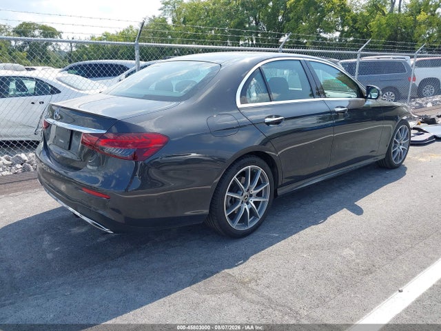 Mercedes-Benz E 350 2022 W1KZF8DB1NB091703 Image 4