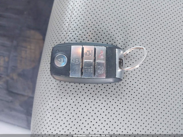 KIA SEDONA LX 2018 KNDMB5C12J6399537 Image 11