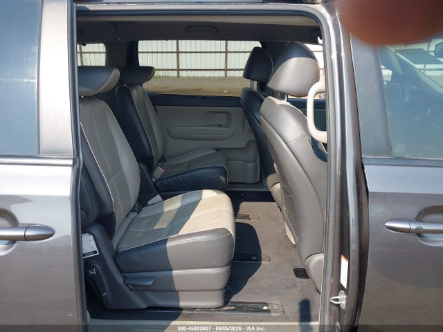 KIA SEDONA LX 2018 KNDMB5C12J6399537 Image 8