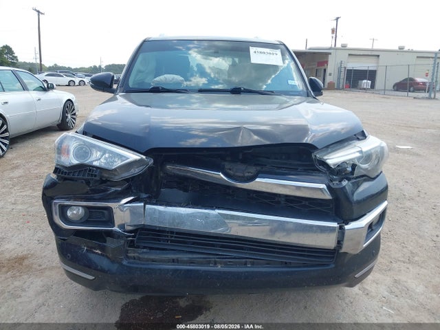 Toyota 4RUNNER SR5 2017 JTEBU5JRXH5416574 Image 12