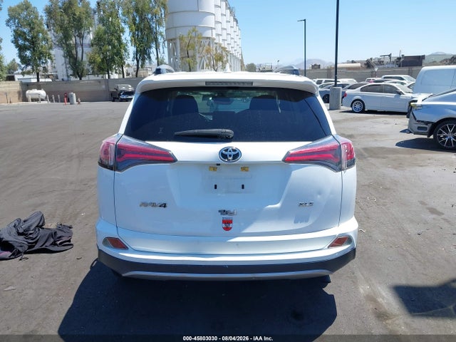 Toyota Rav4 Xle 2017 JTMWFREV4HJ121895 Image 17