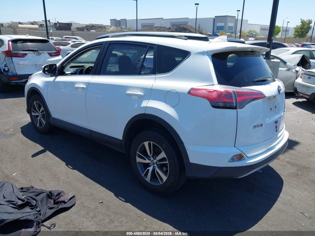 Toyota Rav4 Xle 2017 JTMWFREV4HJ121895 Image 3