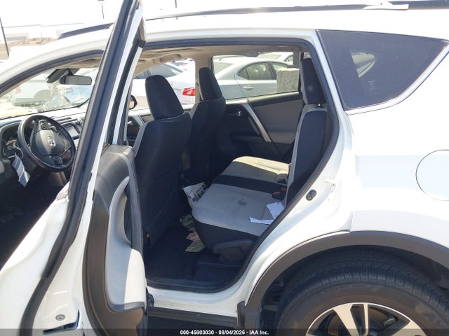 Toyota Rav4 Xle 2017 JTMWFREV4HJ121895 Image 8