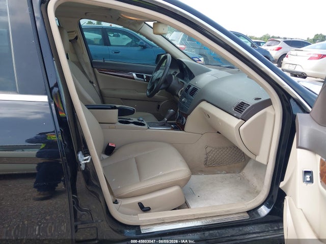 Aukcja sprzedaży 2011 Mercedes-benz C 300 Luxury/sport, vin: WDDGF5EB1BR140101, numer aukcji: 45803047