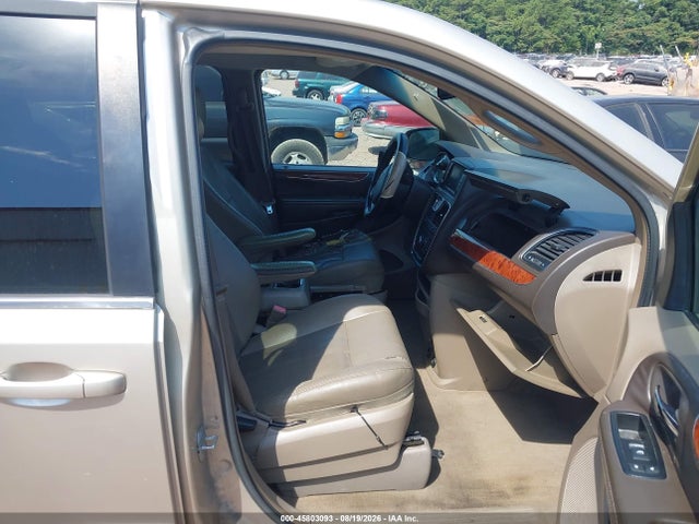 45803093 :رقم المزاد ، 2C4RC1BG8FR664513 vin ، 2015 Chrysler Town & Country Touring مزاد بيع