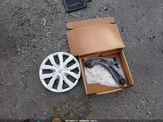 Nissan ROGUE S 2017 JN8AT2MT4HW137838 Image 12