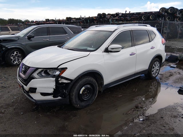 Nissan ROGUE S 2017 JN8AT2MT4HW137838 Image 2