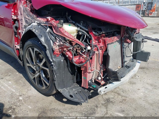JTNKHMBX7K1054634 Toyota C-HR XLE