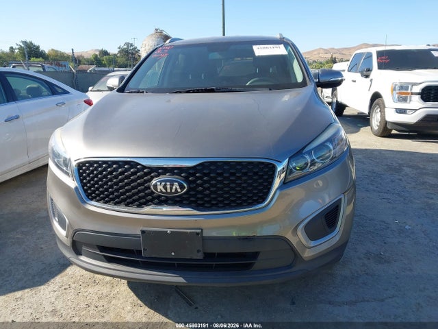 5XYPG4A57HG218373 KIA Sorento 3.3l Lx