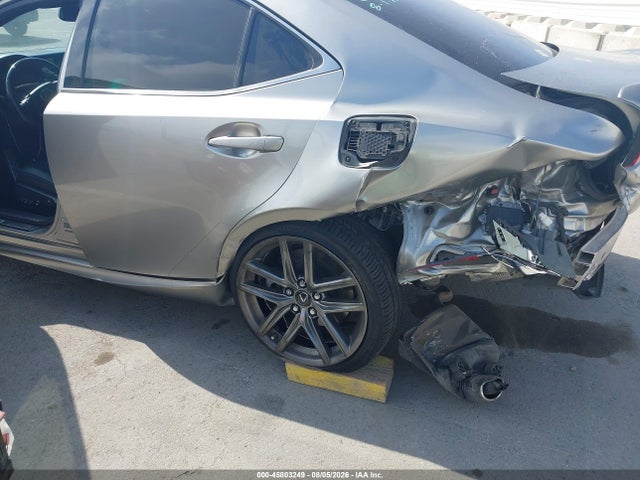 JTHBA1D29G5019102 Lexus IS 200T