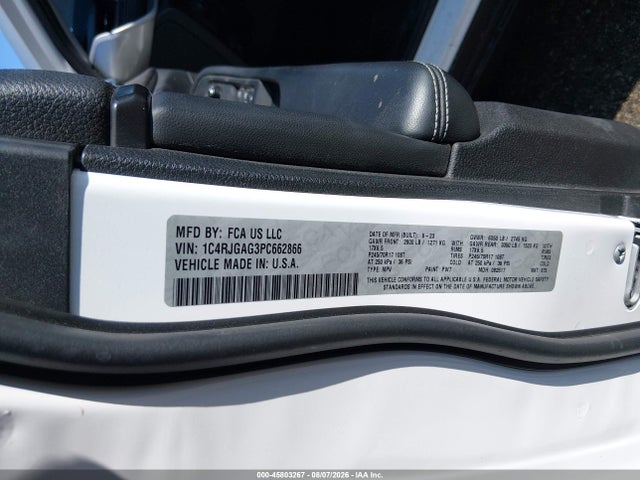 45803267 :رقم المزاد ، 1C4RJGAG3PC662866 vin ، 2023 Jeep Grand Cherokee Laredo 4x2 مزاد بيع