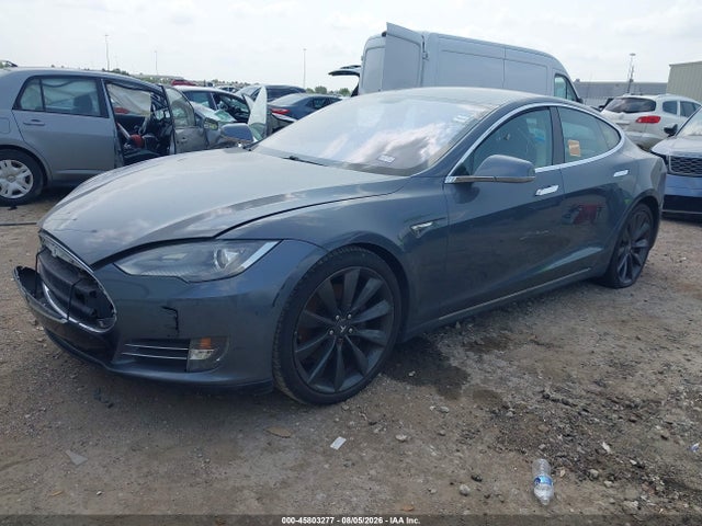 45803277 :رقم المزاد ، 5YJSA1DGXDFP19749 vin ، 2013 Tesla Model S مزاد بيع