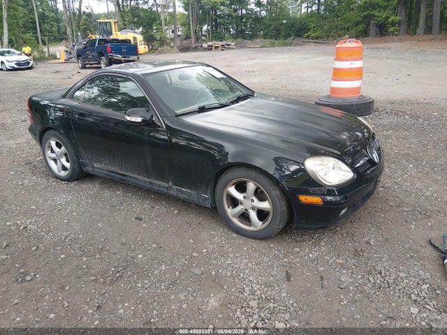 45803381 :رقم المزاد ، WDBKK65F04F303333 vin ، 2004 Mercedes-benz Slk 320 مزاد بيع
