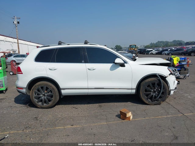 Aukcja sprzedaży 2017 Volkswagen Touareg V6 Wolfsburg Edition, vin: WVGRF7BP3HD000146, numer aukcji: 45803401