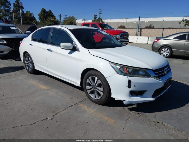 2014 1HGCR2F30EA181426 main image