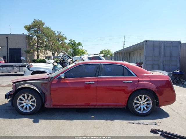 45803439 :رقم المزاد ، 2C3CCAET1DH661622 vin ، 2013 Chrysler 300c مزاد بيع