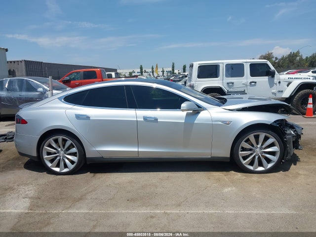 Продаж на аукціоні авто 2015 Tesla Model S 70d/85d/p85d, vin: 5YJSA1H24FF084433, номер лоту: 45803515