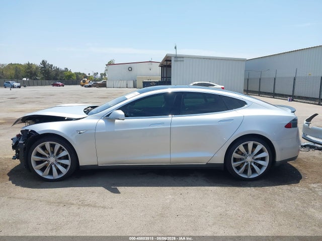 Продаж на аукціоні авто 2015 Tesla Model S 70d/85d/p85d, vin: 5YJSA1H24FF084433, номер лоту: 45803515