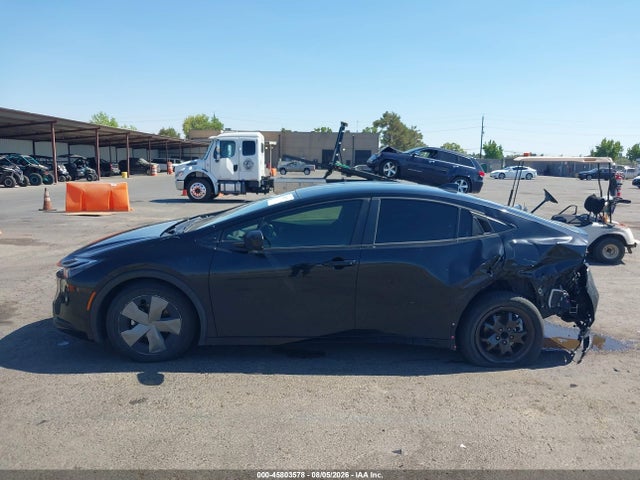 Toyota Prius Le 2024 JTDACAAU3R3030124 Image 14