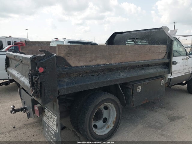 45803616 :رقم المزاد ، 3GDKC34F82M105669 vin ، 2002 Gmc Sierra C3500 Hd Chassis Sl مزاد بيع
